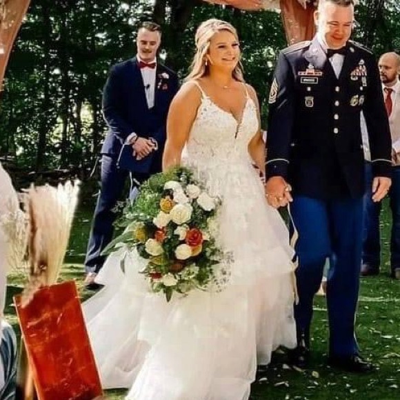 Wedding Dress- worn once - Picture 6 of 15